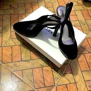 Alfani high heels. Size 6M. Wore them once